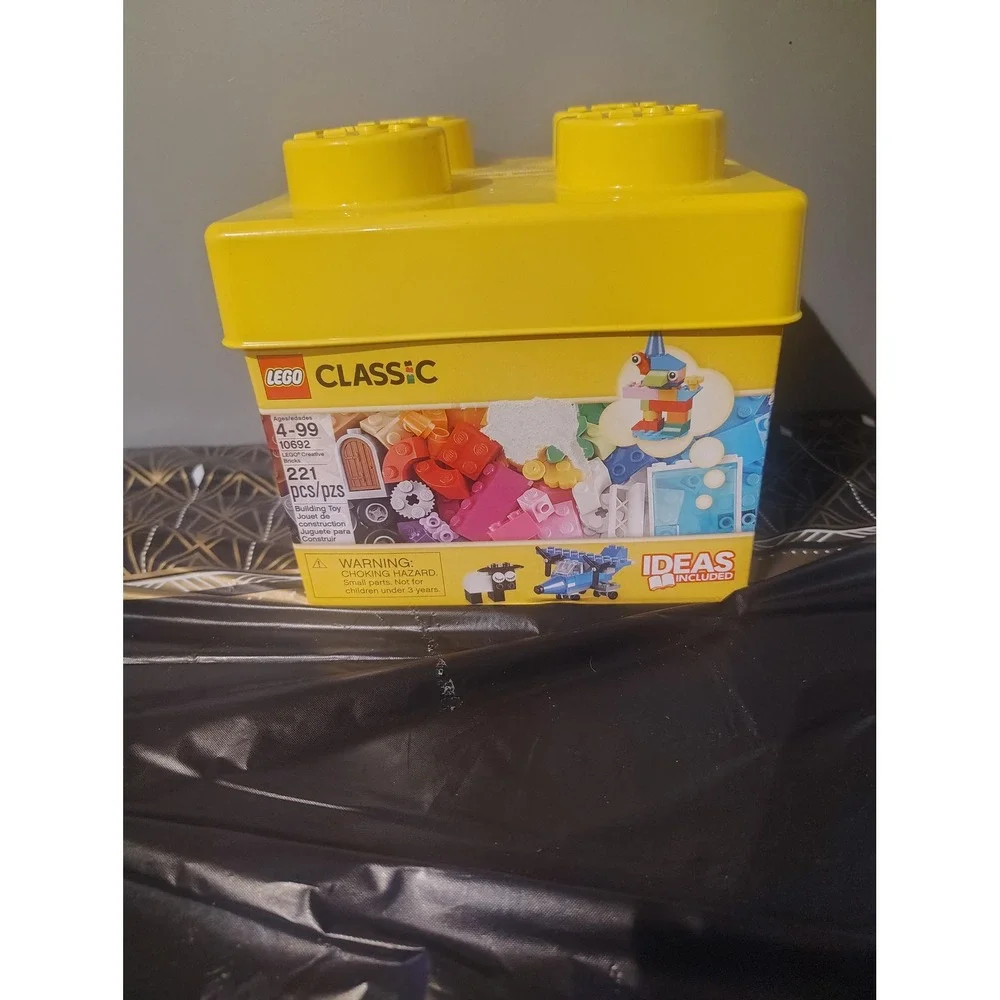 LEGO Classic Creative Bricks 10692 Building Toy 221 Pieces Yellow Storage Box
